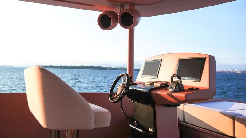 VisionF Yachts launches all-pink 25m superyacht