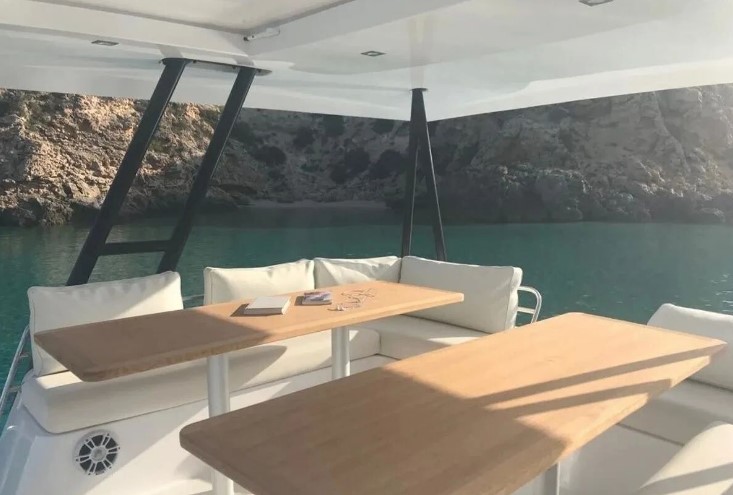 Catana enters powercat market