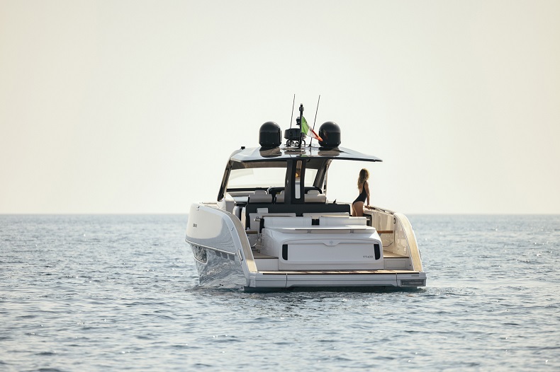 Invictus TT420: Unveiling the Vogue White Edition at Cannes Yachting Festival