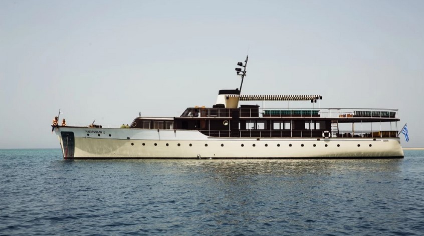 This Classic Wooden Superyacht Brings 1930s Elegance to Modern Cruising
