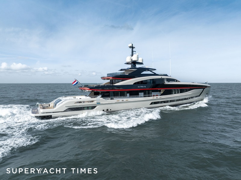 60m Heesen superyacht Ultra G on sea trials