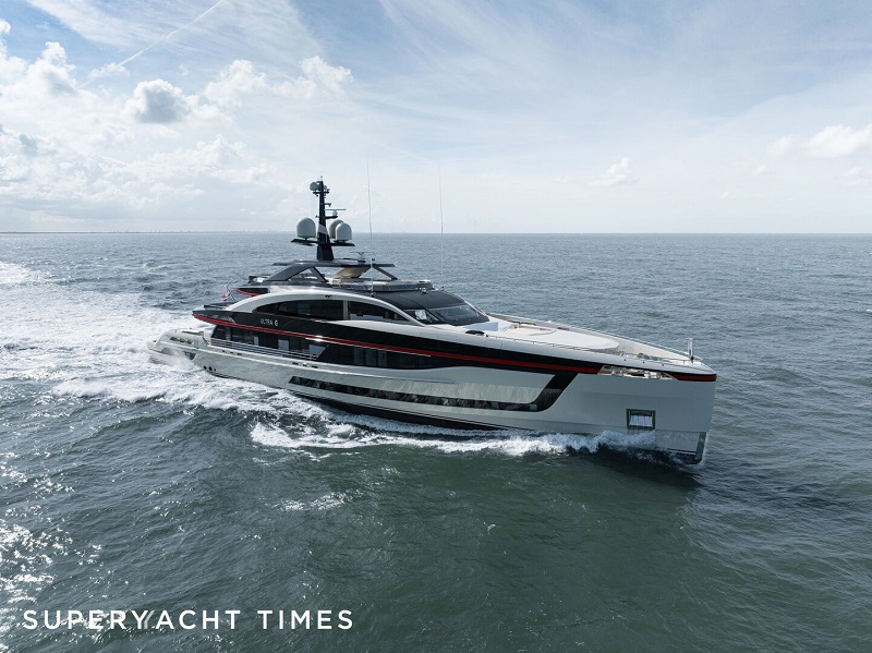 60m Heesen superyacht Ultra G on sea trials