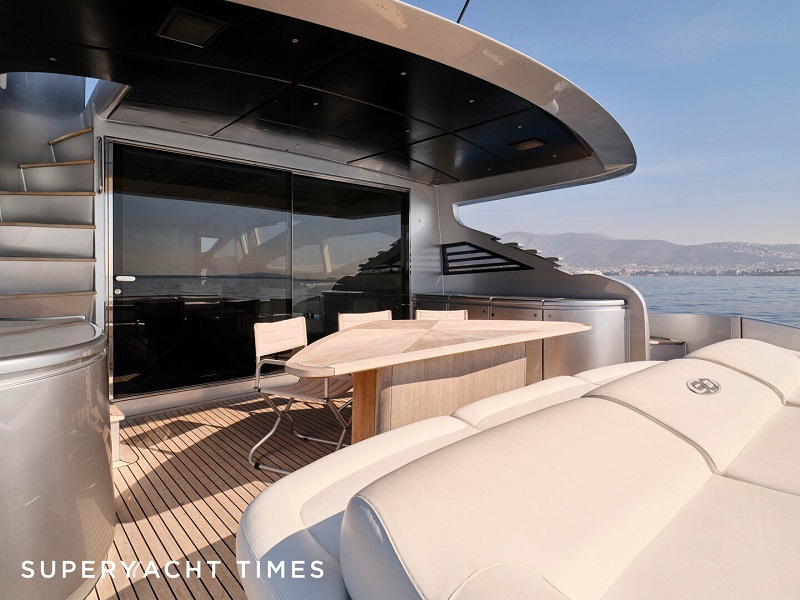 27m Pershing 90 motor yacht Z2 joins the market