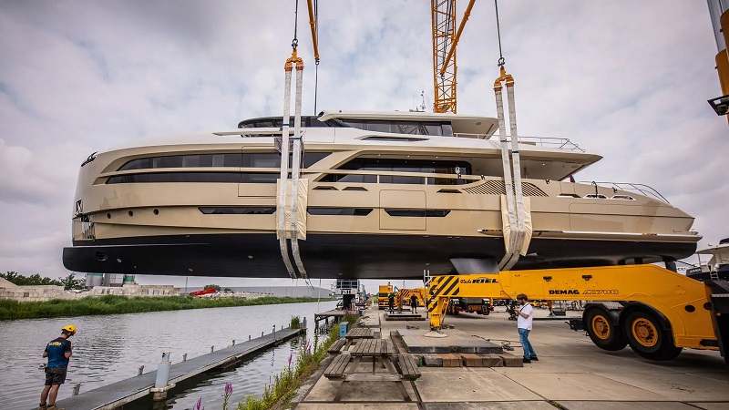 34m custom Van der Valk Pilot begins sea trials