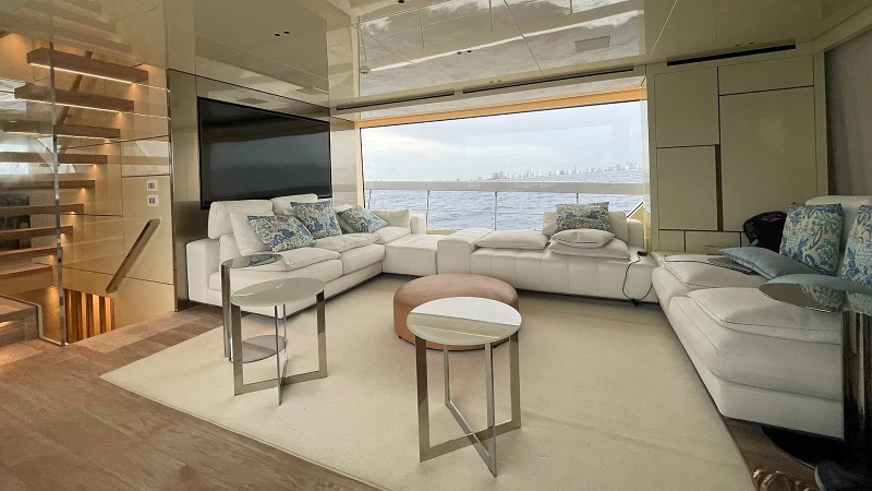 0K price drop on 27m Sanlorenzo motor yacht About Time