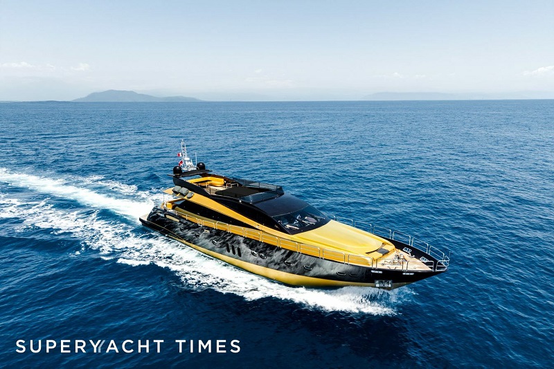 32m VBG superyacht Claremont featuring golden hull for sale