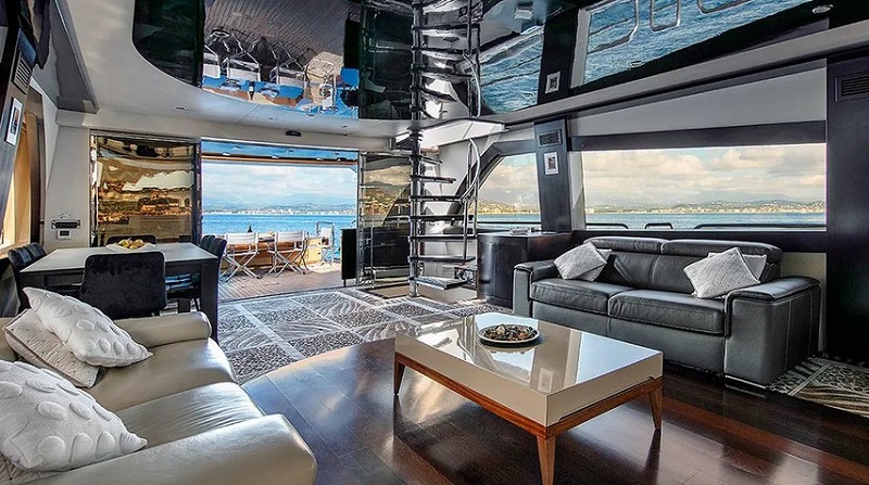 This Glitzy 105-Foot Superyacht Has Two Massive Sun Pads Where You Can Work on Your Tan