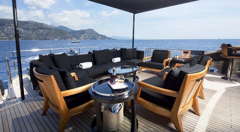 41m Palmer Johnson motor yacht Defiant for sale 41m Palmer Johnson motor yacht Defiant for sale