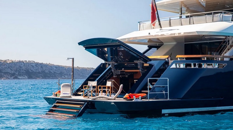 49m Rossinavi motor yacht N2H joins market