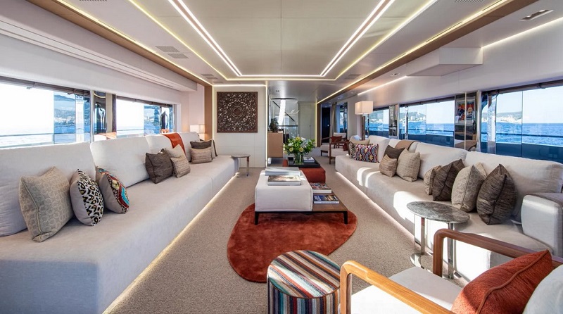 49m Rossinavi motor yacht N2H joins market