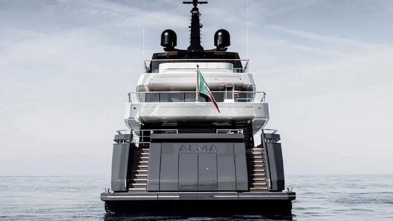 First Sanlorenzo 57Steel Alma delivered