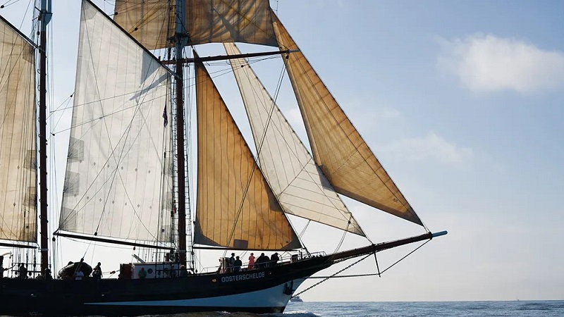 This 105-Year-Old Schooner Is Retracing Darwin’s Epic Global Voyage to Boost Conservation