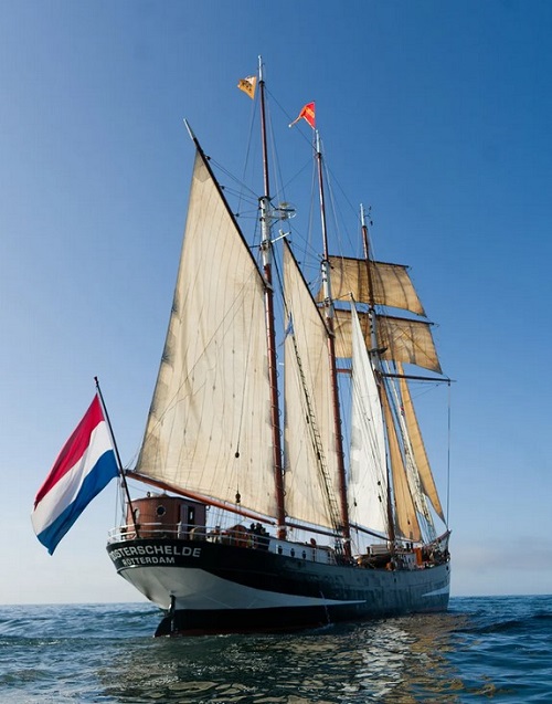 This 105-Year-Old Schooner Is Retracing Darwin’s Epic Global Voyage to Boost Conservation