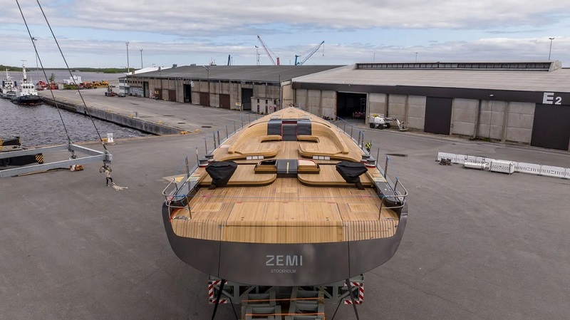 34m Baltic custom sailing yacht Zemi delivered