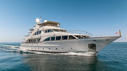 37m Benetti motor yacht Bunty listed for sale