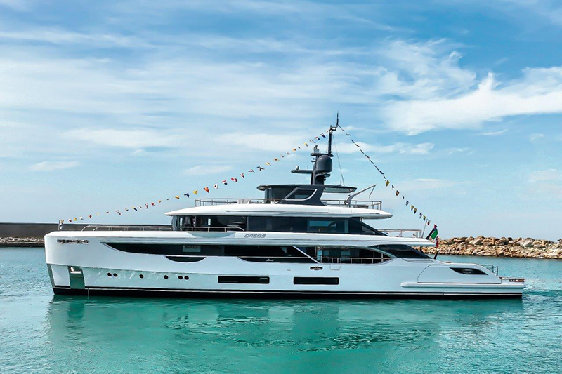 Benetti Will Bring Motopanfilo 37m, the Oasis 34m and 40m in Cannes