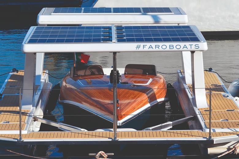 Start-up debuts solar charging dock concept