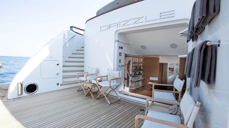 €6M price drop on Feadship superyacht Drizzle