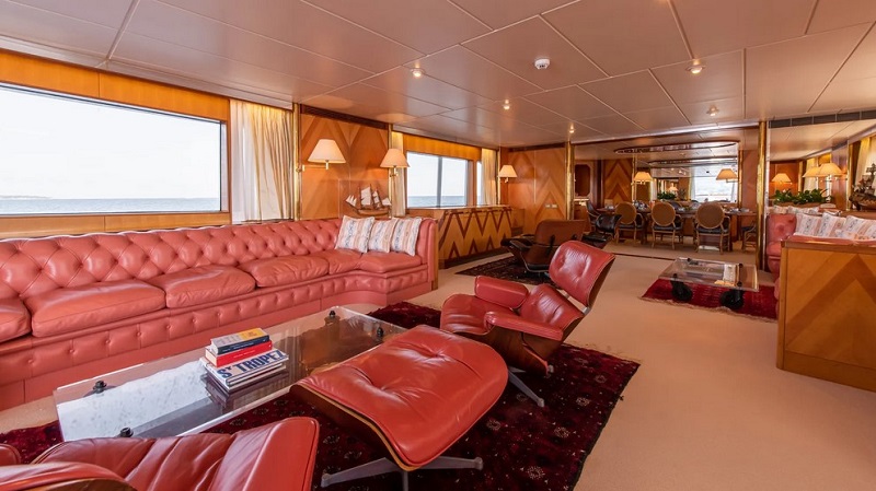 42m canoe-stern Amels motor yacht Sheergold for sale