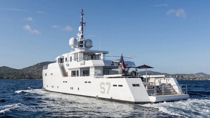 39m Tansu motor yacht S7 back on the market