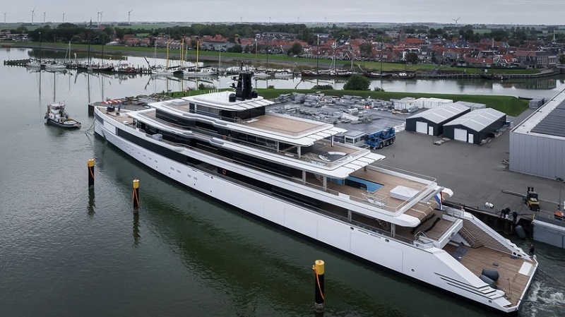 Highly secretive 103m Feadship project 1011 hits the water