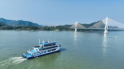 China’s first hydrogen-powered boat makes maiden voyage