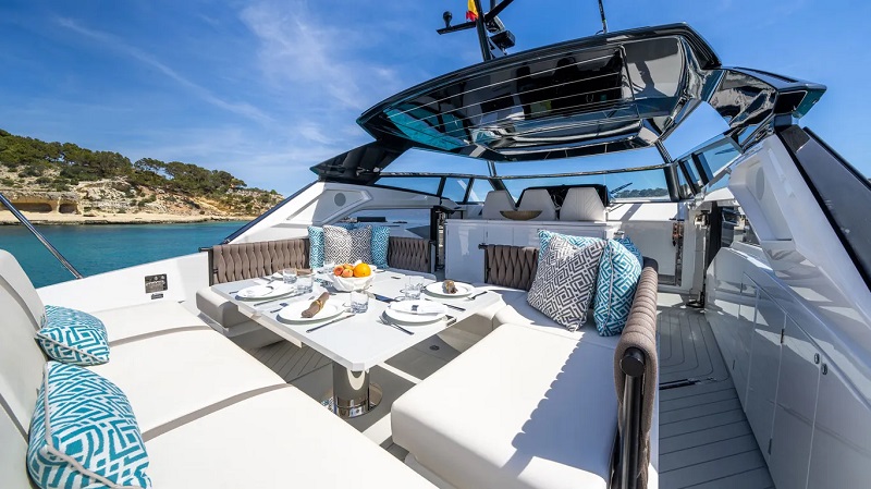 Superhawk 55: On board James Bond's favourite dayboat