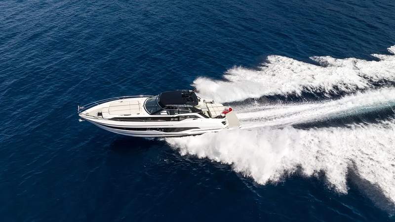 Superhawk 55: On board James Bond's favourite dayboat