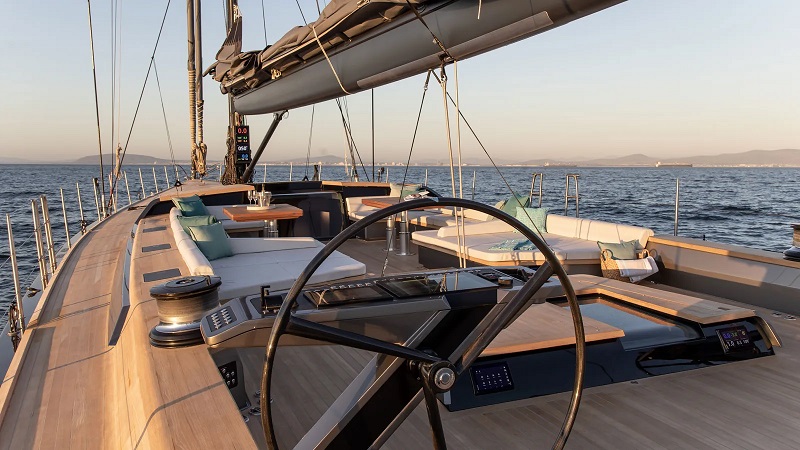 First 36m hybrid SW108 sailing yacht Gelliceaux delivered