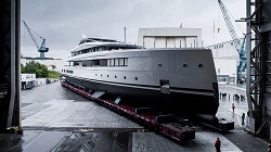 Lürssen's 82m Project Cali leaves construction shed