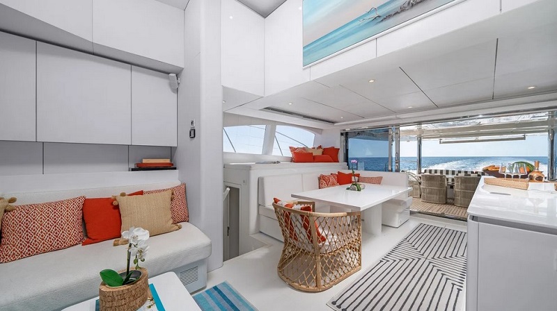 Distinctive 25m Sunreef power catamaran Royal Rita joins market