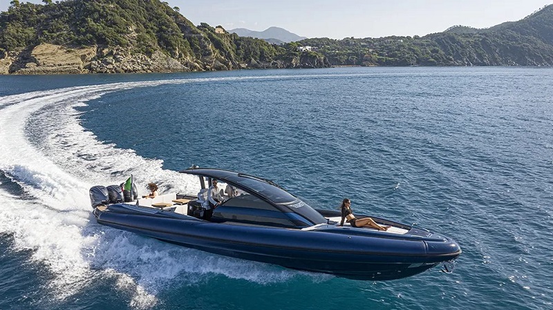 These Sleek Inflatable Tenders Want to Become Your New High-Seas Cruiser.