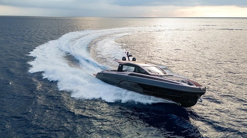 These Sleek Inflatable Tenders Want to Become Your New High-Seas Cruiser.