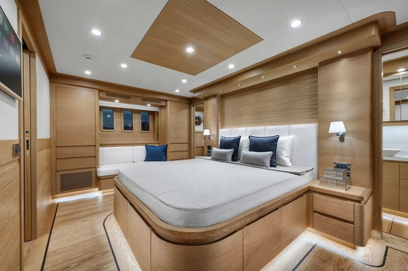 Vicem Yachts delivers 29m custom cruiser Empire