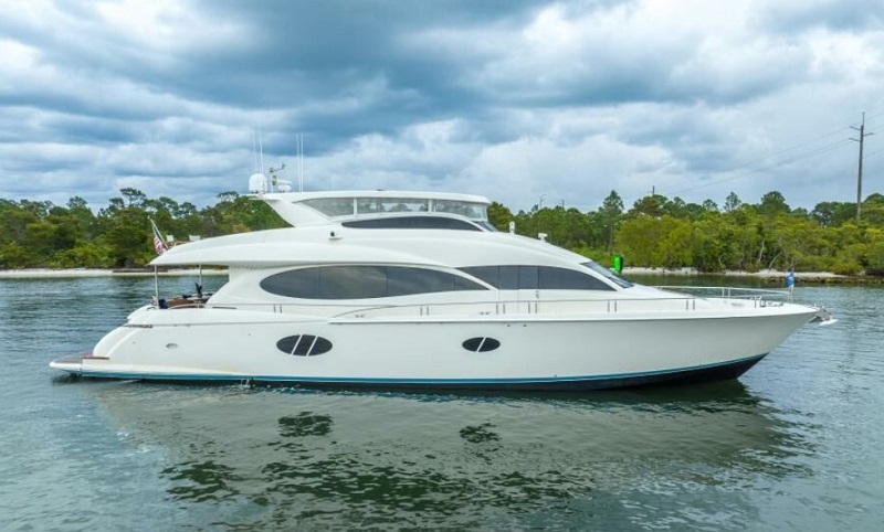 26m Lazzara motor yacht Shades of Blue sold