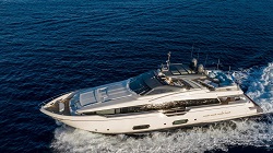 29m Ferretti motor yacht La Familia II listed for sale