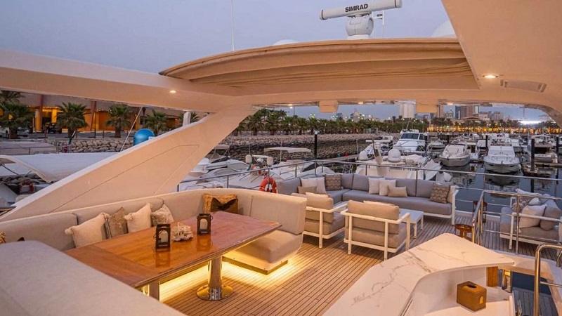 Azimut Grande 27M yacht Lulwa sold