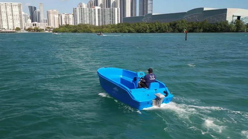 This New 17-Foot Electric Day Boat Is Fully Recyclable