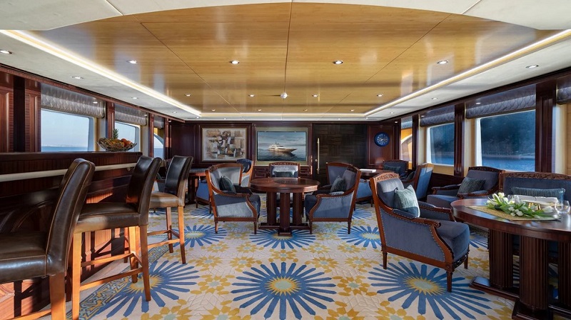 41m Majesty 135 motor yacht Lady Tahiti for sale