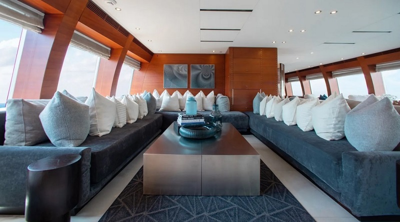 41m Baglietto motor yacht Blue Ice sold