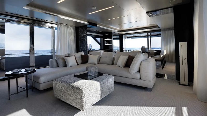 31m Riva motor yacht Stile di Vita joins market