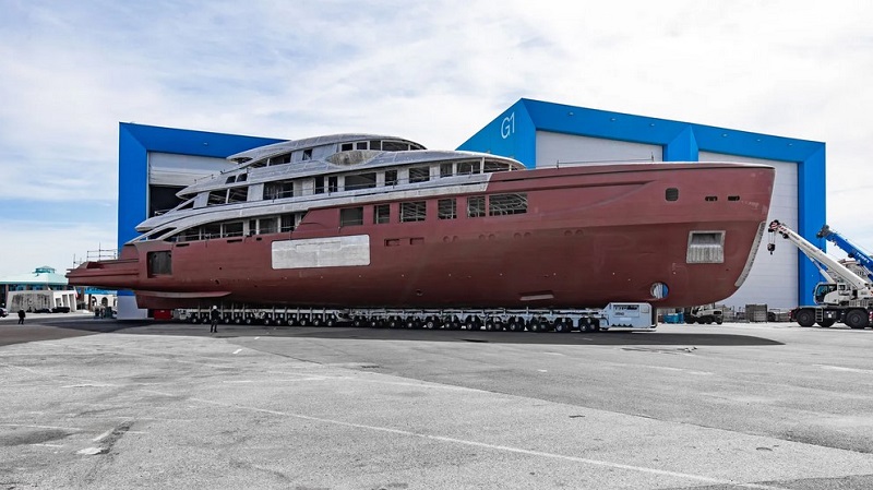 Benetti begins outfitting work on first 67m B.Now steel superyacht