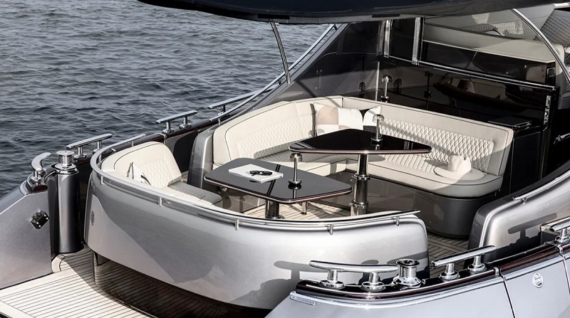 This Sleek 48-Foot Yacht Is an Elegant Speed Machine Capable of 40 Knots