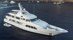 €1.8M price drop on 43m Feadship motor yacht Go