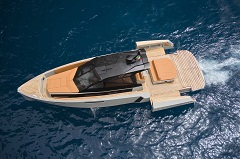 Evo Yachts Launches the New Transformable Evo R4+