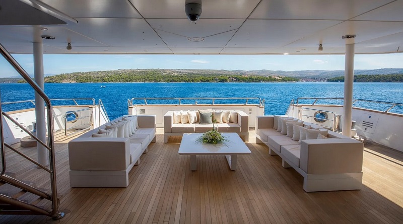 60m Brodosplit motor yacht Katina changes CA