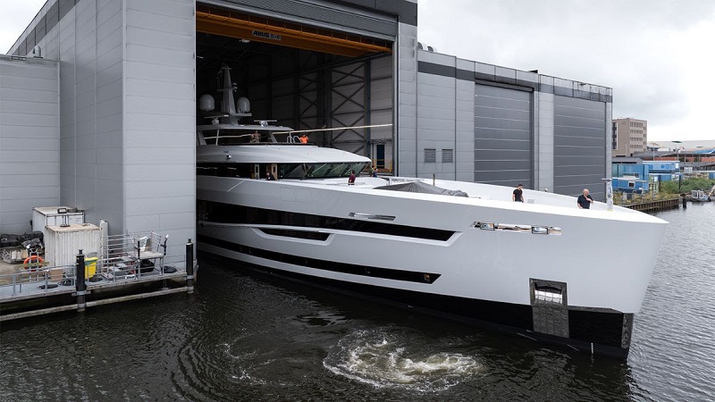 Heesen's Project Akira Named Santosha