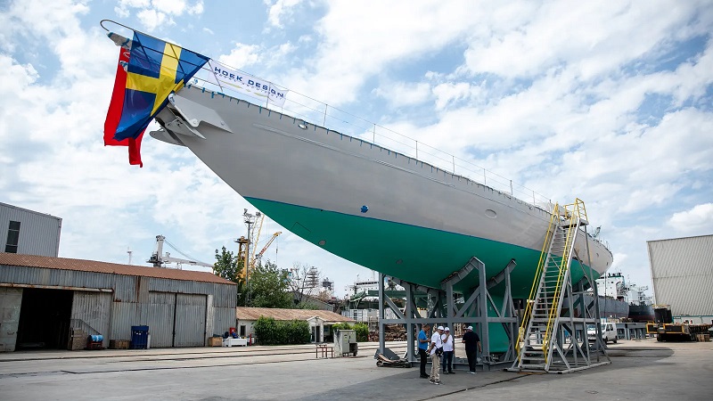 39m Hoek Truly Classic sailing yacht Linnea Aurora launched