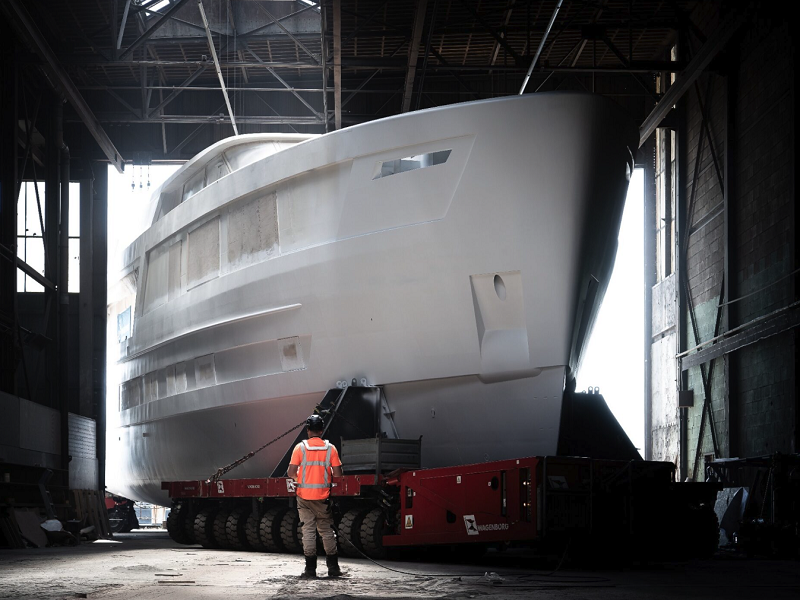 Van der Valk Welcomes Arrival of New Jangada Hull for Largest Raised Pilothouse Yet