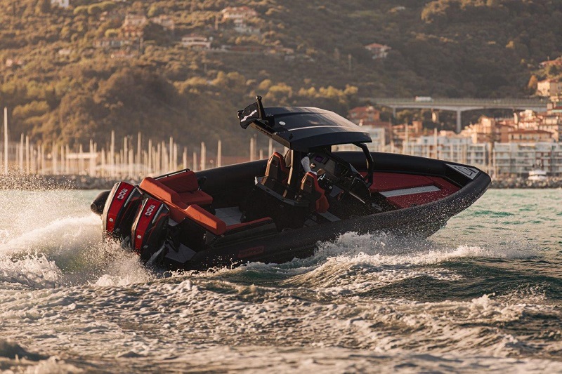 Skipper Power Boats Reach 60 Knots at Supermarine’s First Open House